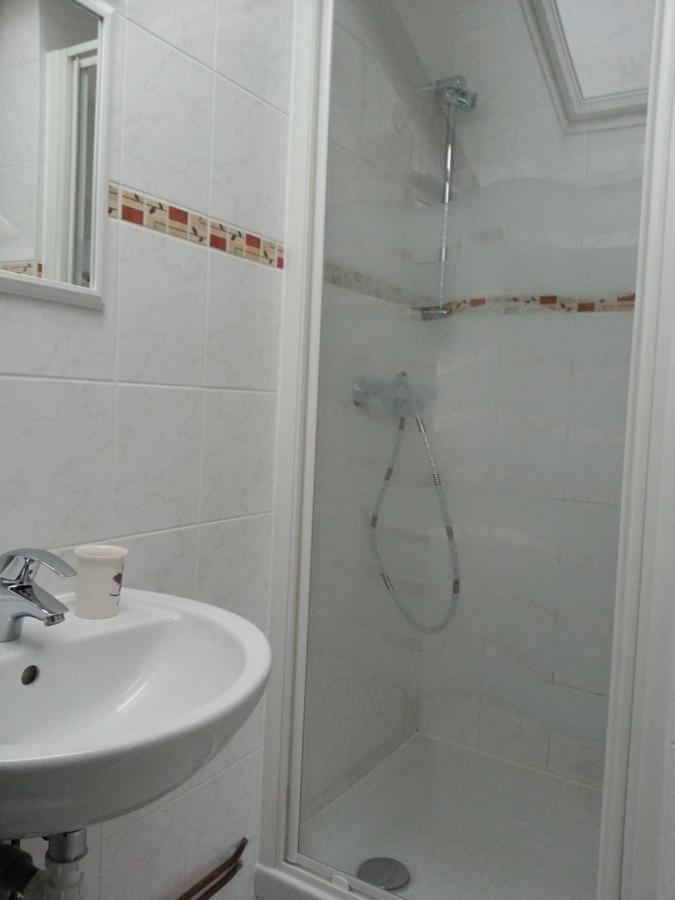 Appartement En Location Touristique Pour 4 Personnes Docelles Bagian luar foto